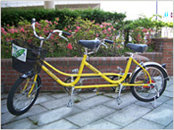 普段乗ることの出来ない二人乗りタンデム自転車はレンタサイクルならでは